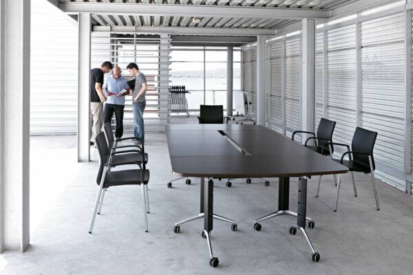 TRAMA folding meeting tables