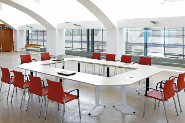 TRAMA folding meeting tables