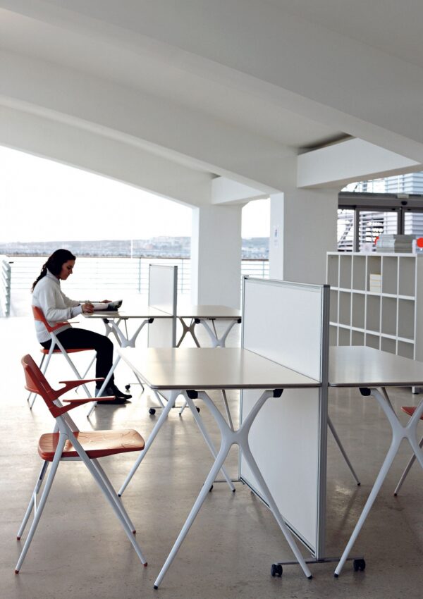 PLEK folding chair
