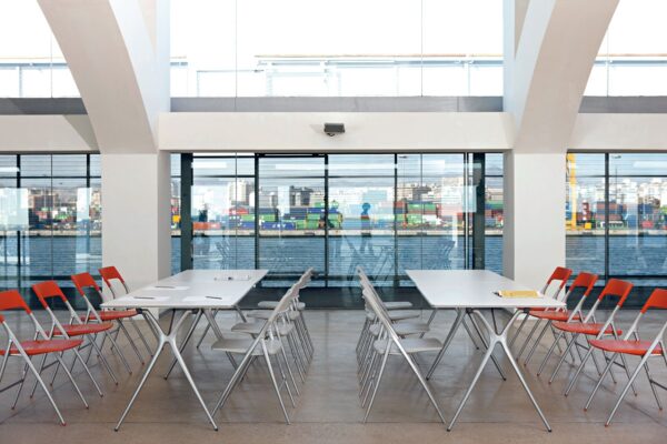PLEK folding chair