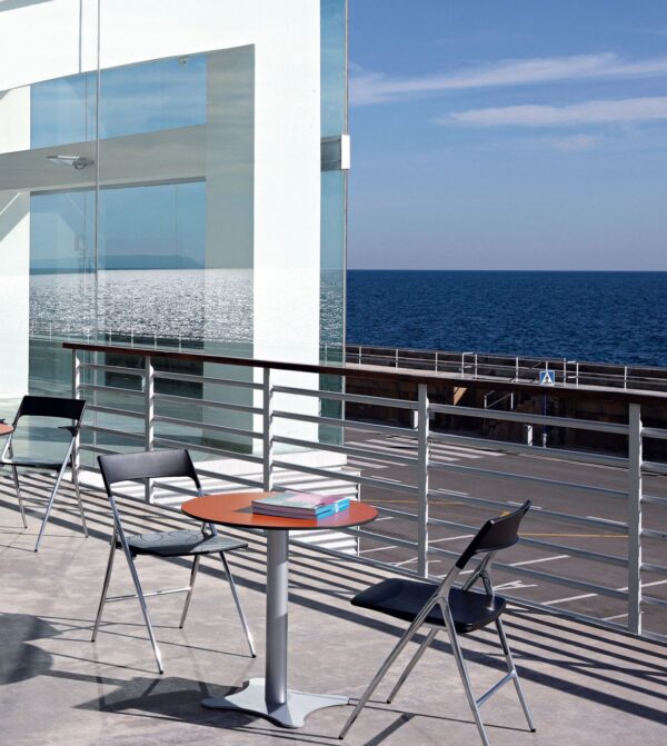 PLEK folding chair