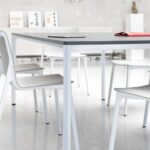 CHASSIS chair