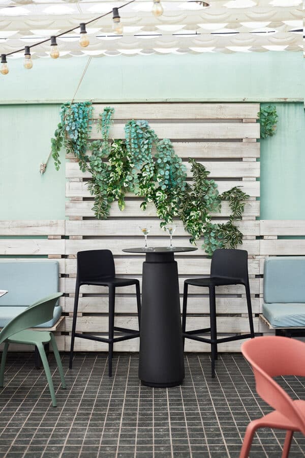 Premium bar-height outdoor table for cafés in Malta